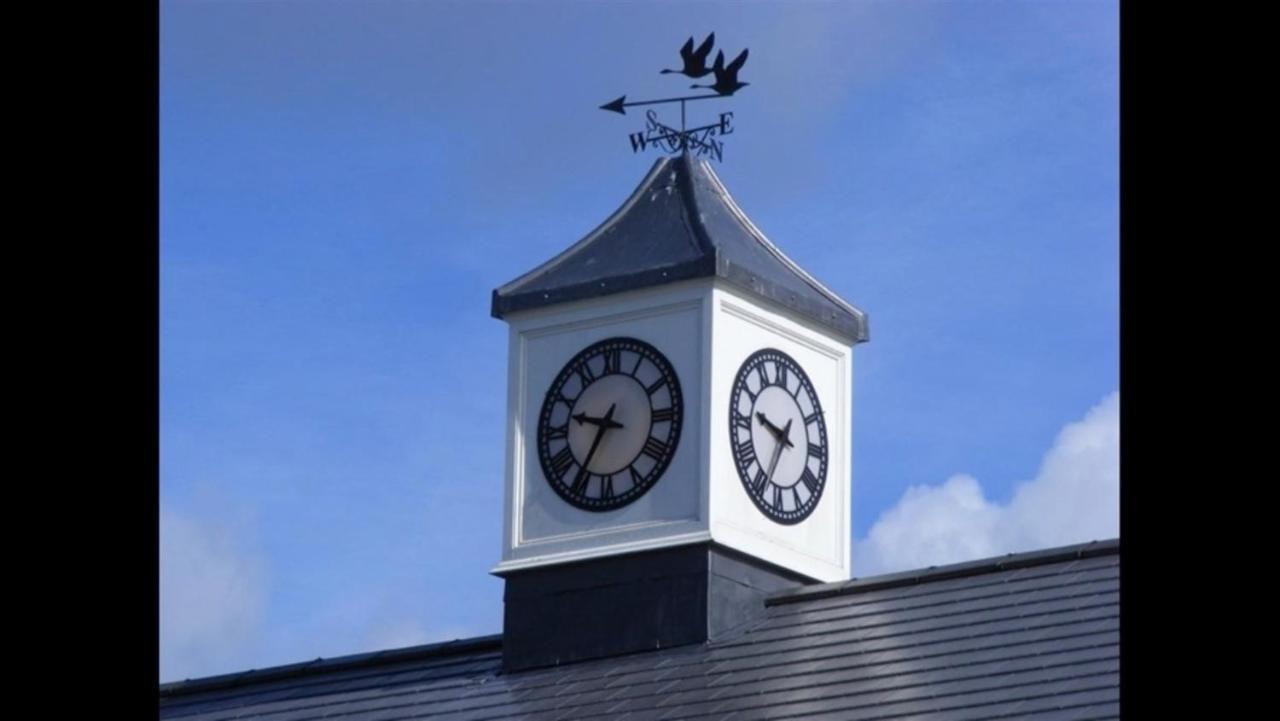 Luxury Cottage Clocktower Royal Hillsborough Moira  Exterior foto